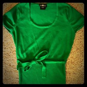 Bright Kelly green short sleeved belted sweater
